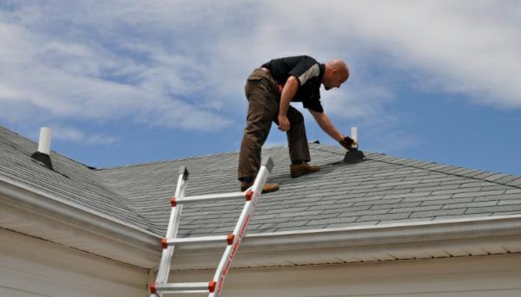 Inspecting asphalt shingle roof